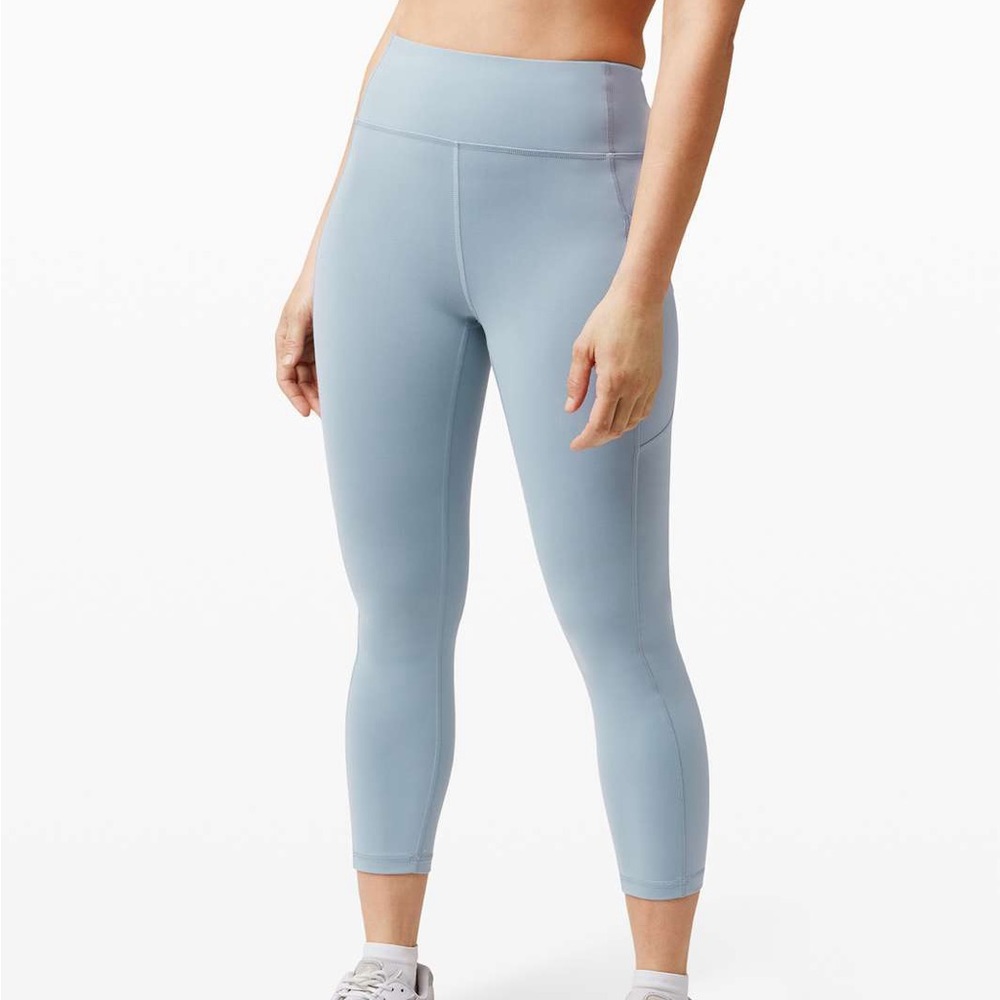 Lululemon invigorate high rise right 25” chambray size 6